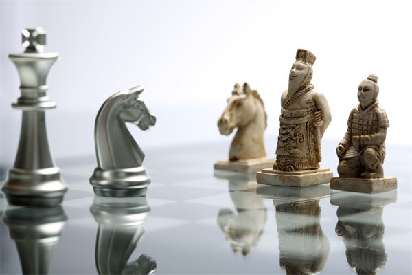 集團(tuán)管控松散低效？如何平衡集權(quán)分權(quán)激活子公司動(dòng)能？