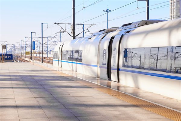 美國(guó)為什么沒(méi)有中國(guó)那樣的高鐵？是哪些方面限制了？