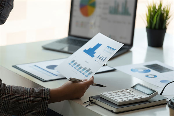 執(zhí)行與預(yù)算嚴(yán)重脫節(jié)，企業(yè)如何構(gòu)建動(dòng)態(tài)監(jiān)控與調(diào)整機(jī)制？