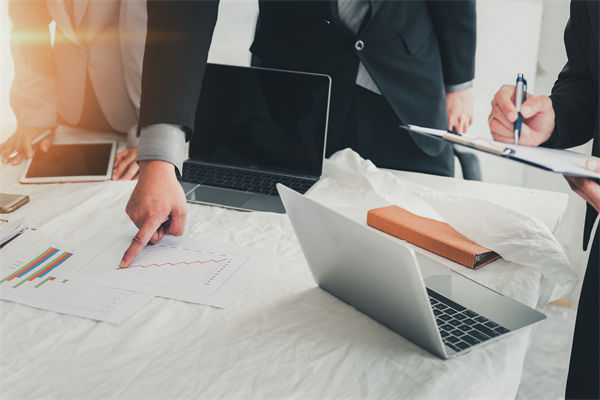 戰(zhàn)略規(guī)劃年年重做卻無效，到底缺了哪環(huán)落地邏輯？