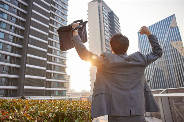 企業(yè)文化分析：為什么越來(lái)越多年輕人愛上丑娃娃？