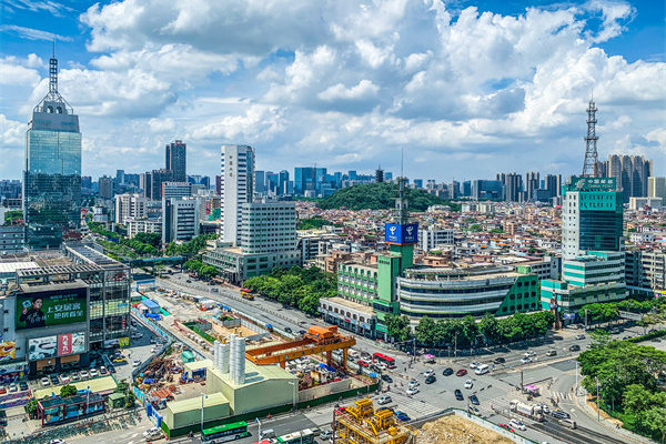 佛山管理咨詢(xún)公司深度助力，企業(yè)如何加速突破成長(zhǎng)天花板？