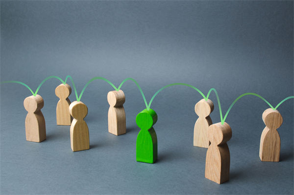 績(jī)效淪為形式主義，問題究竟出在制度還是執(zhí)行？