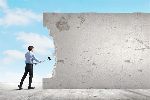 部門壁壘固化協(xié)作失靈，戰(zhàn)略推進(jìn)處處受阻怎么解？